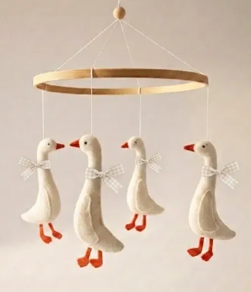 Movil Cuna-Beige