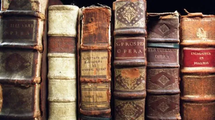 Publicación de un libro. AUTORIA