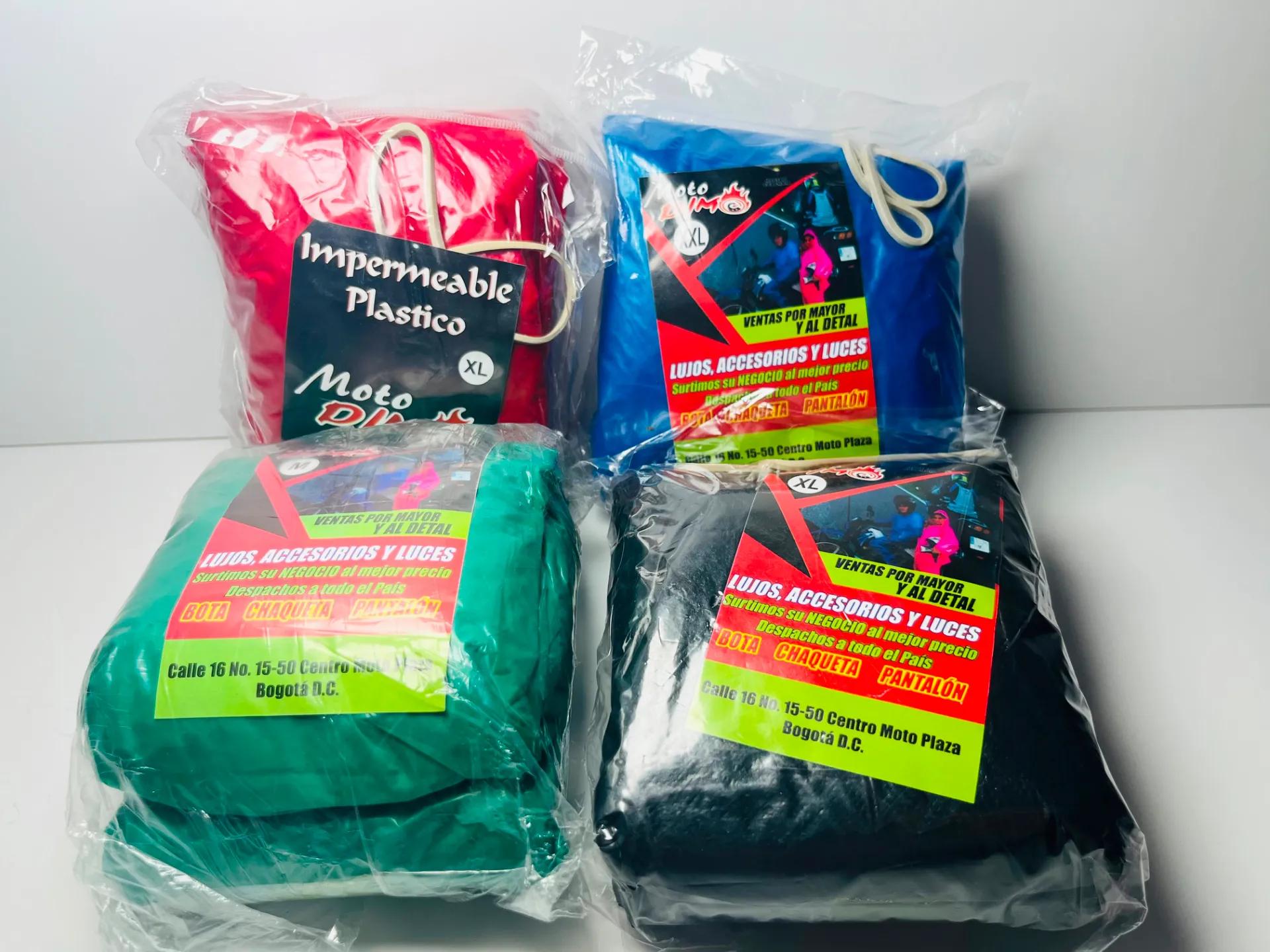 Impermeable plástico