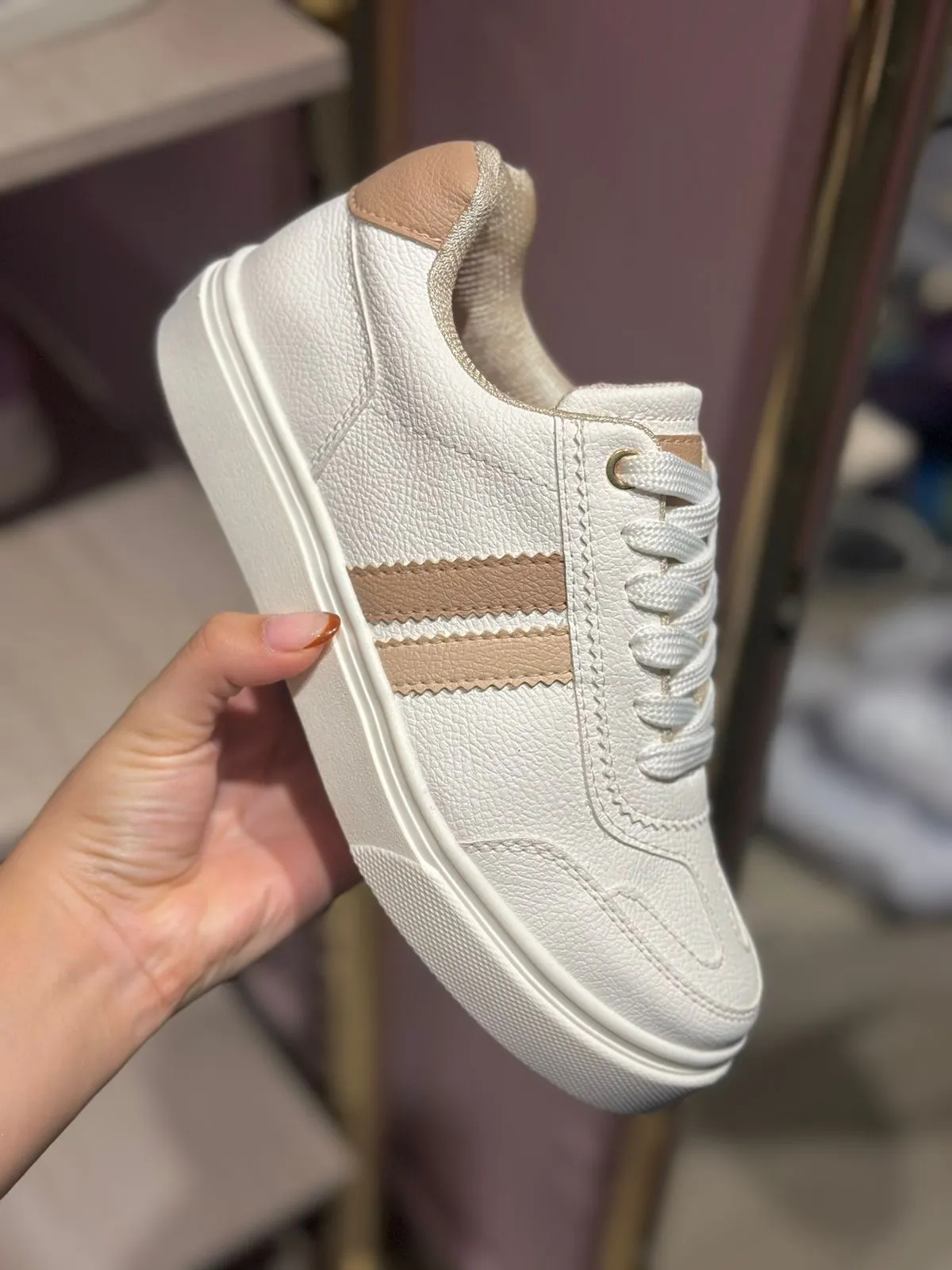 * Tenis Camel Glow