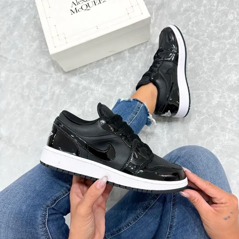 NIKE JORDAN 1 LOW MEN
