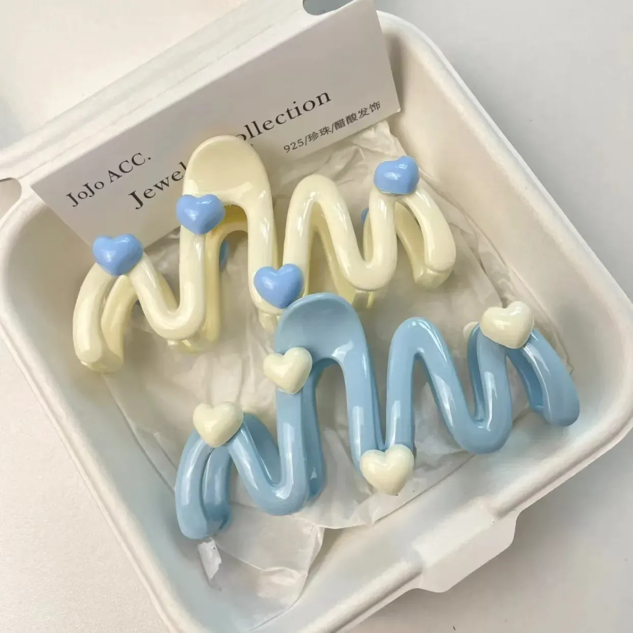Pinza Para El Cabello De Ondas Y Corazones