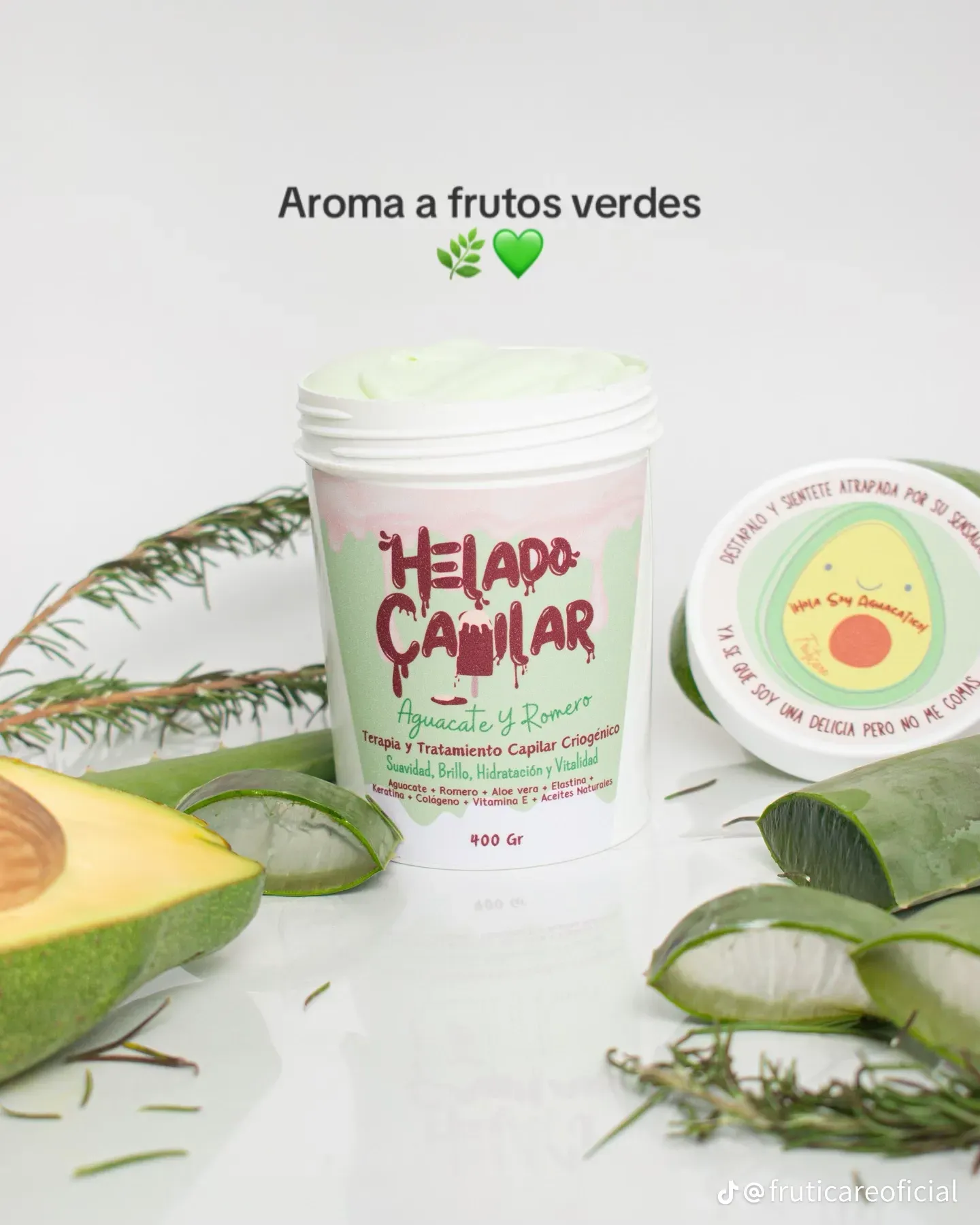 Helado capilar aguacate y romero