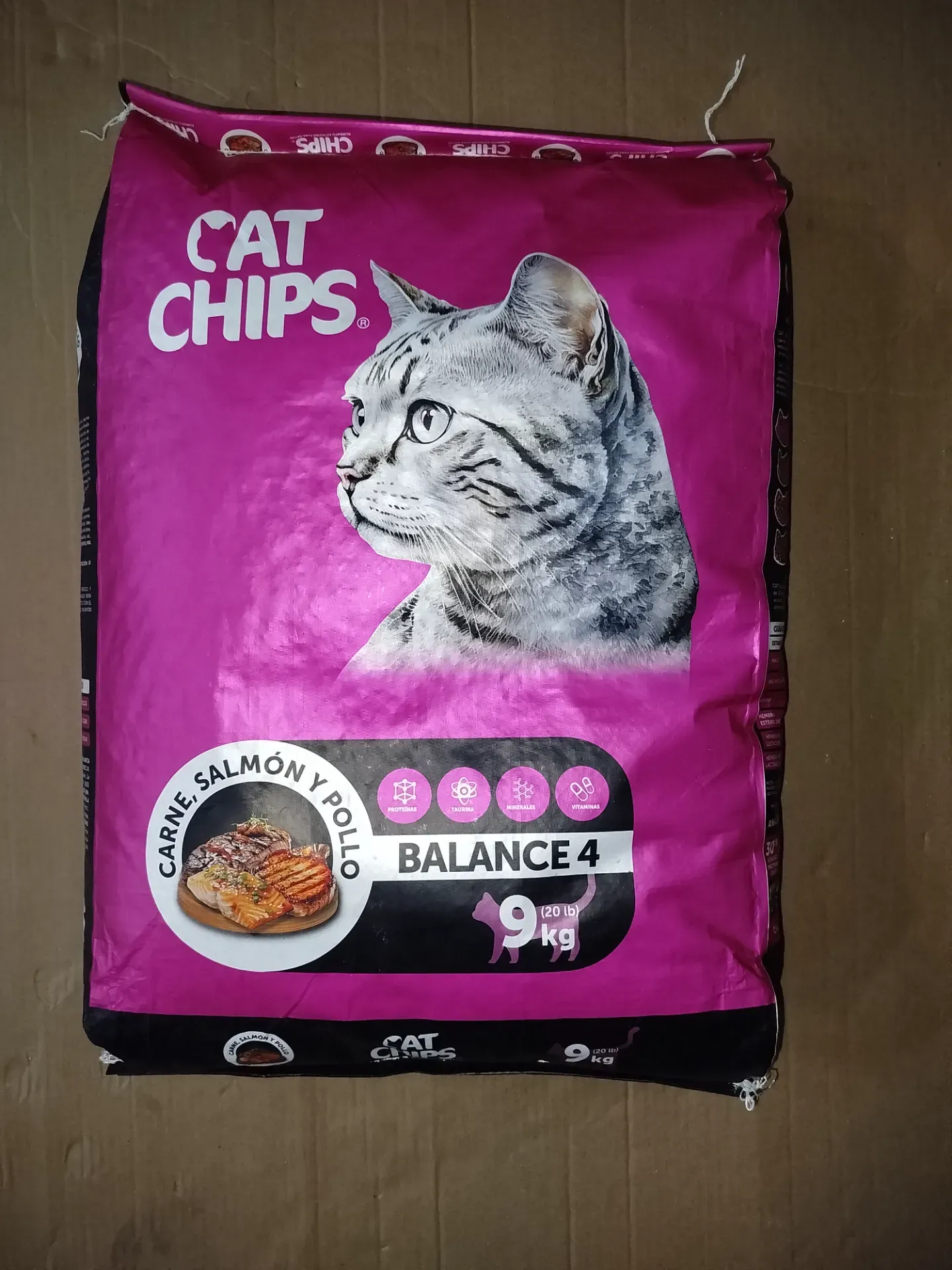 Comida de gato cat chips