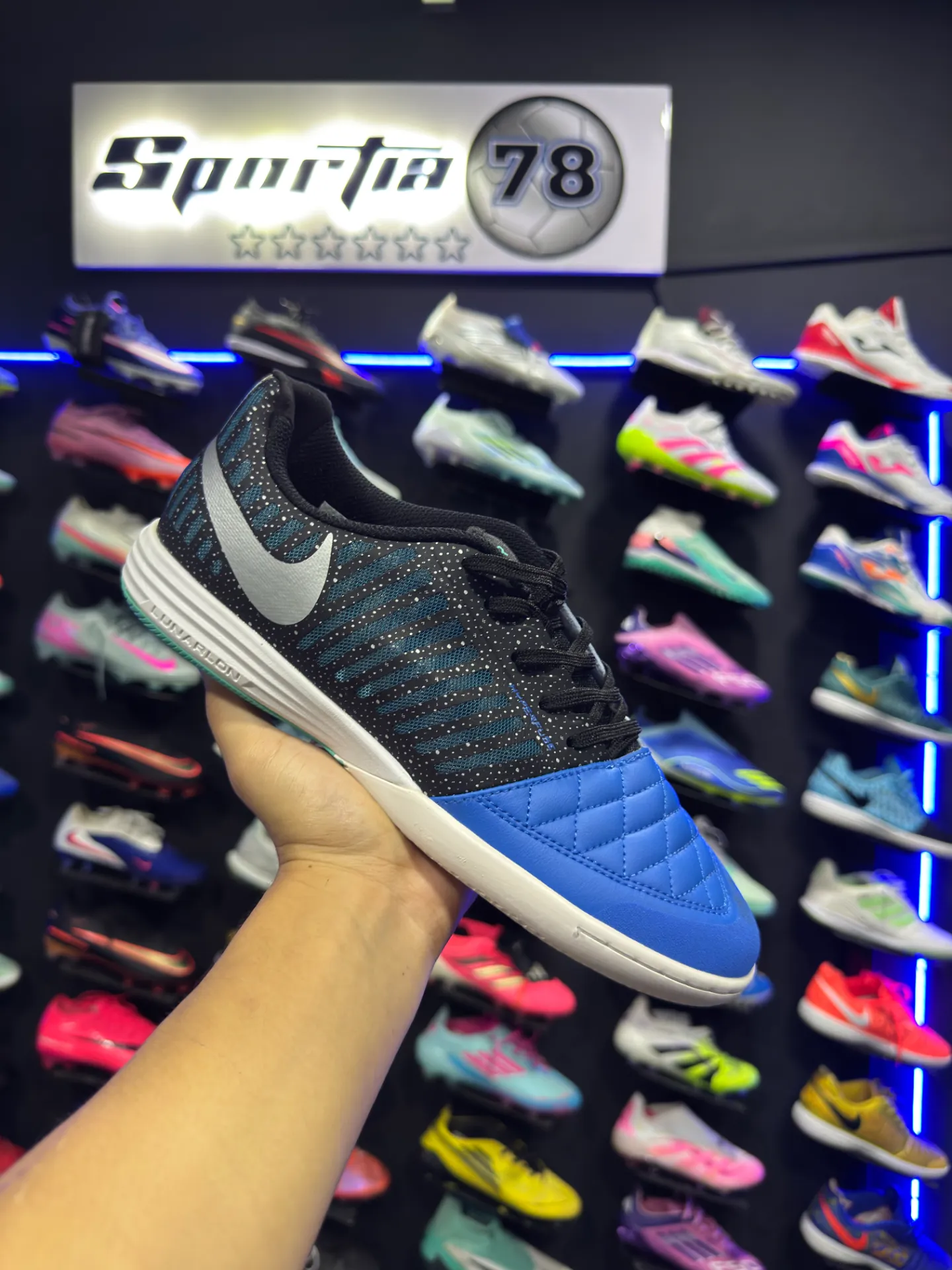 Lunar Gato 2 / Azul-Negro