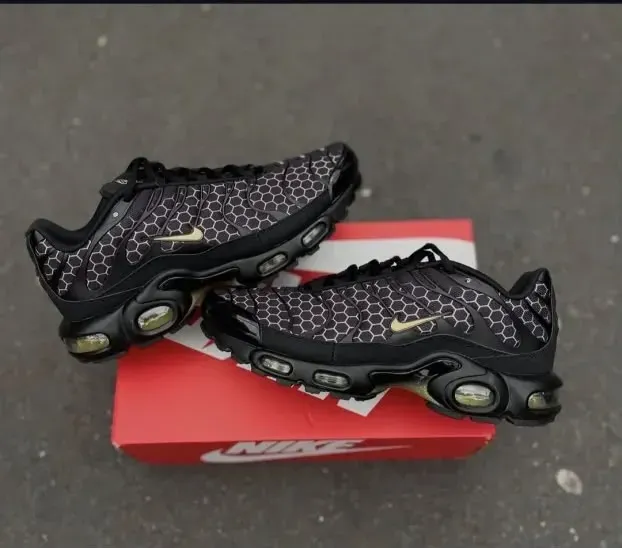 NIKE TN BLACK HONEY MEN