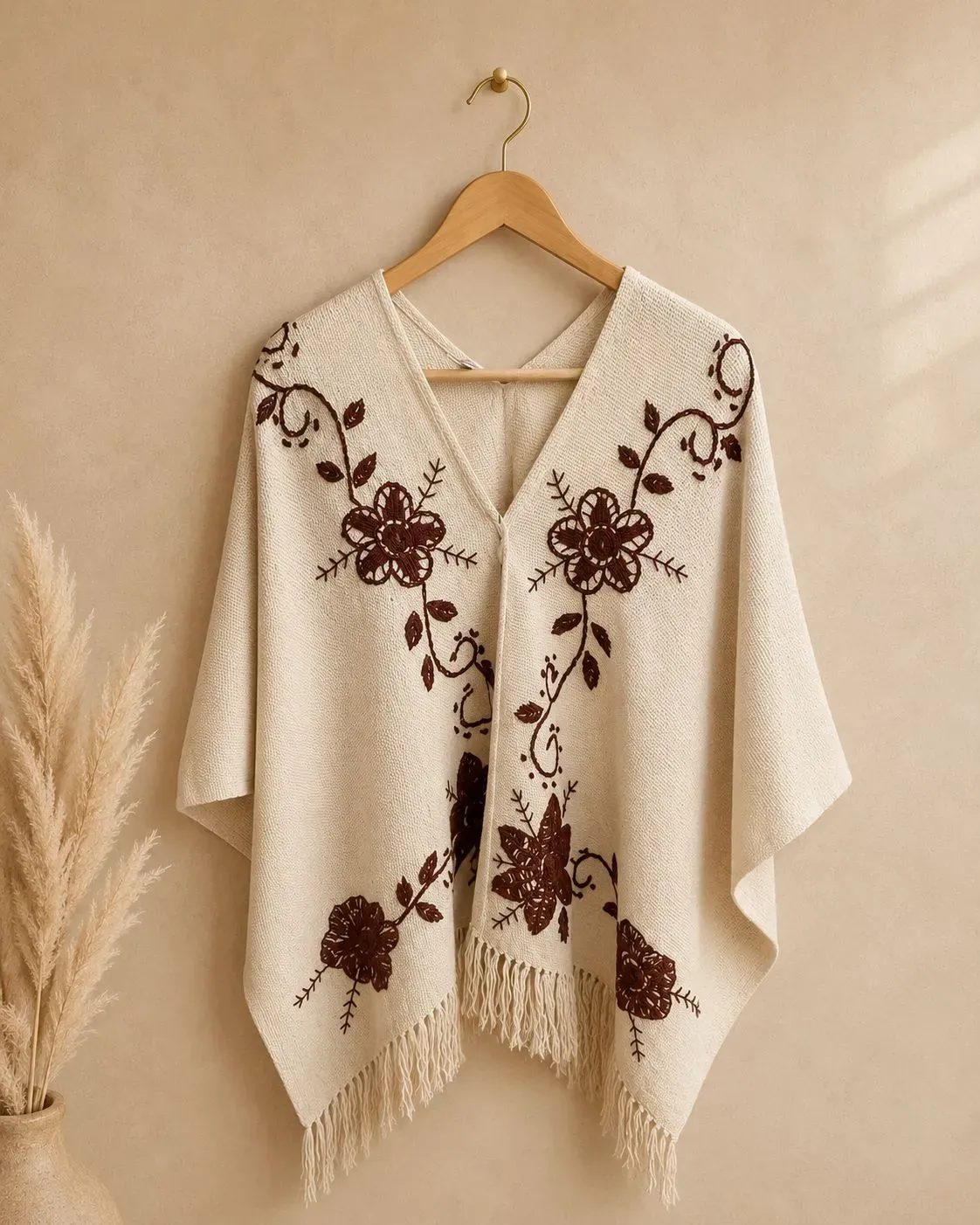 Ruana bordada abierta