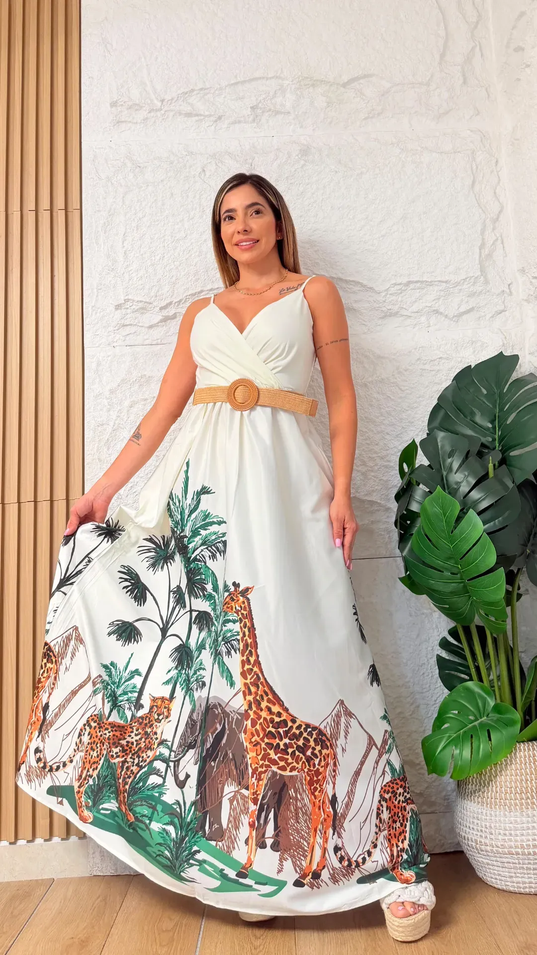 Vestido largo en Chifon con cinturón
