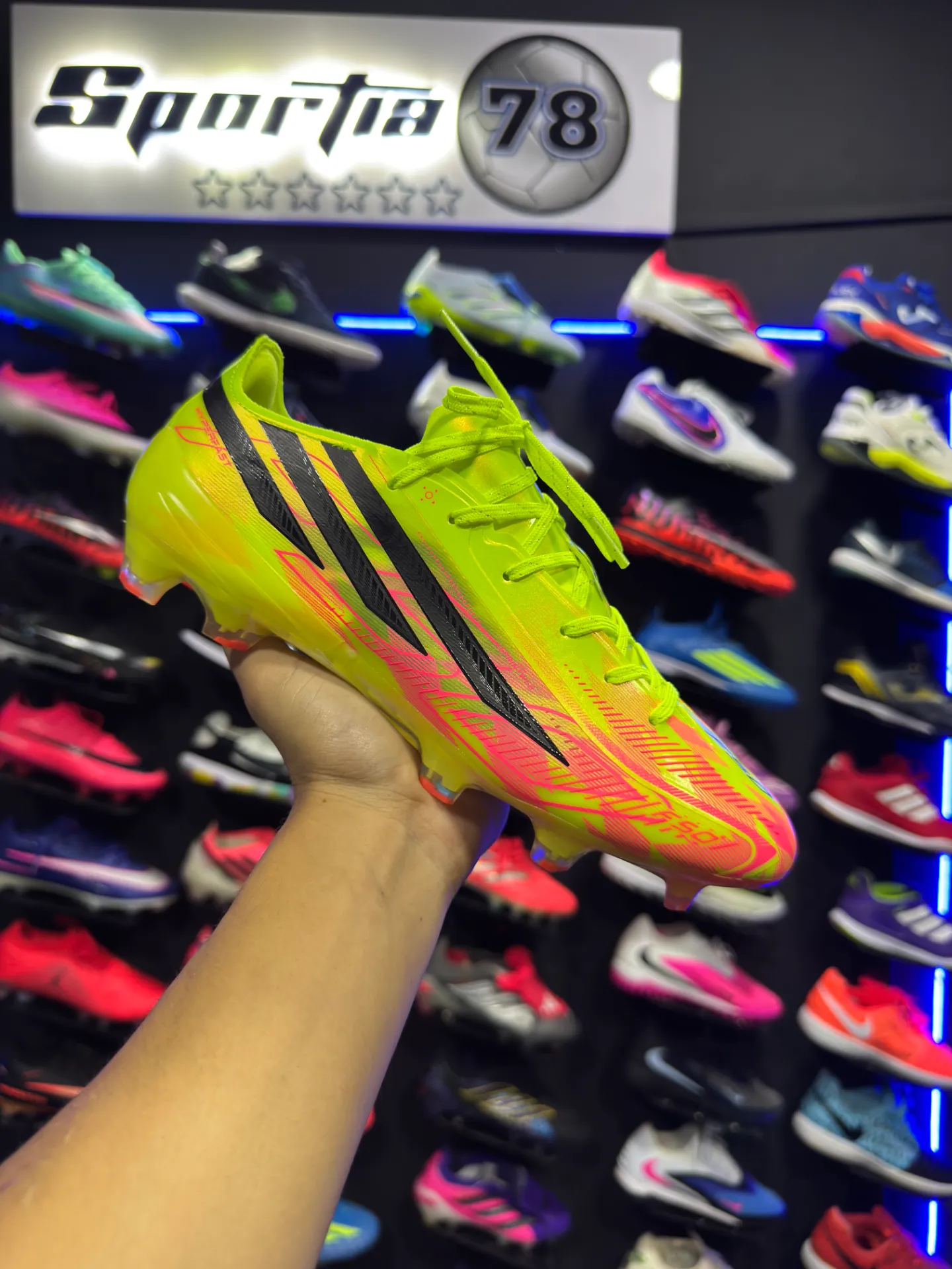 F50 Hyperfast / Verde Neón