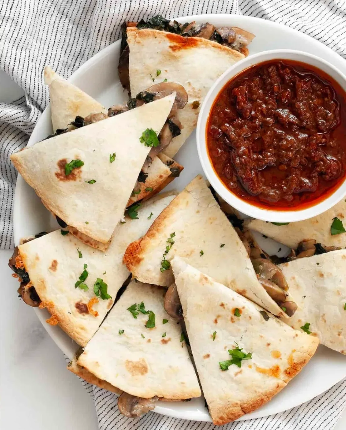 QUESADILLA DE HONGOS