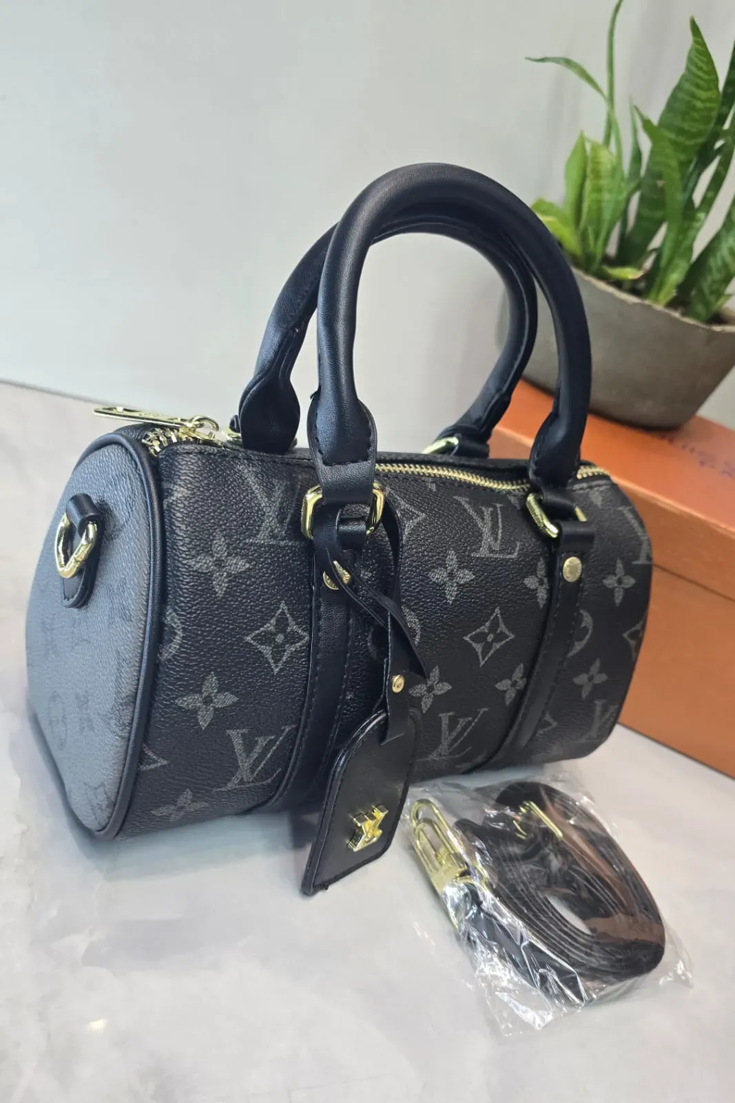 Bolso Boston Monograma Negro