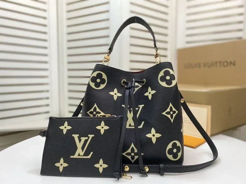 Set Bolso Bucket Monograma Negro