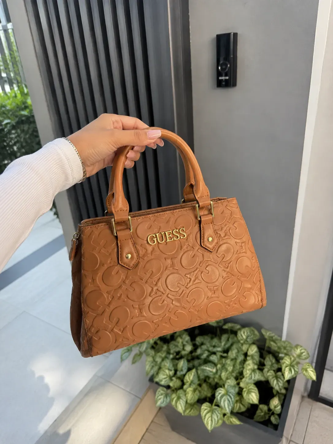 Bolso Guess Satchel Camel