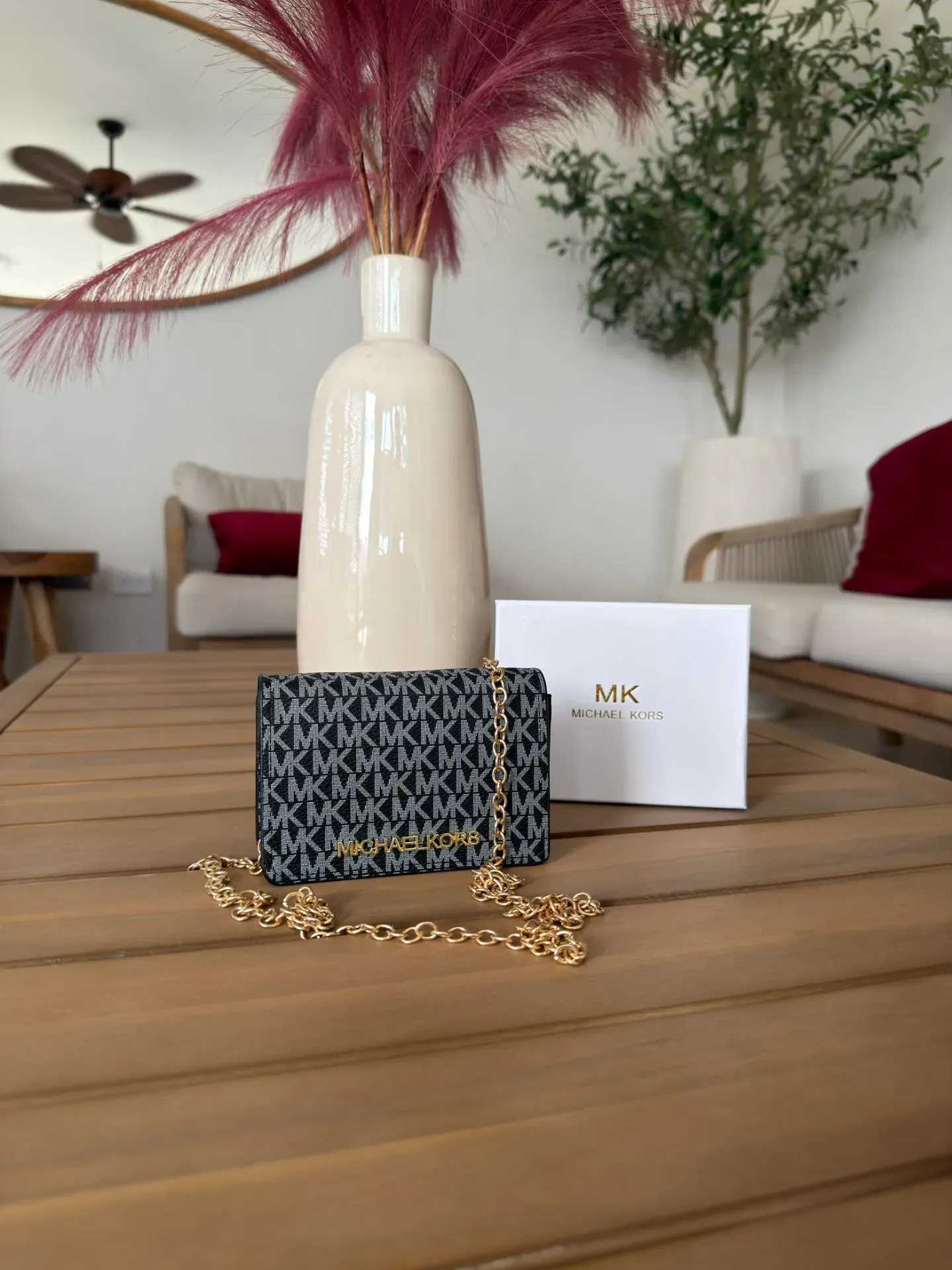 Bolso Crossbody / Clutch Michael Kors Monograma Negro