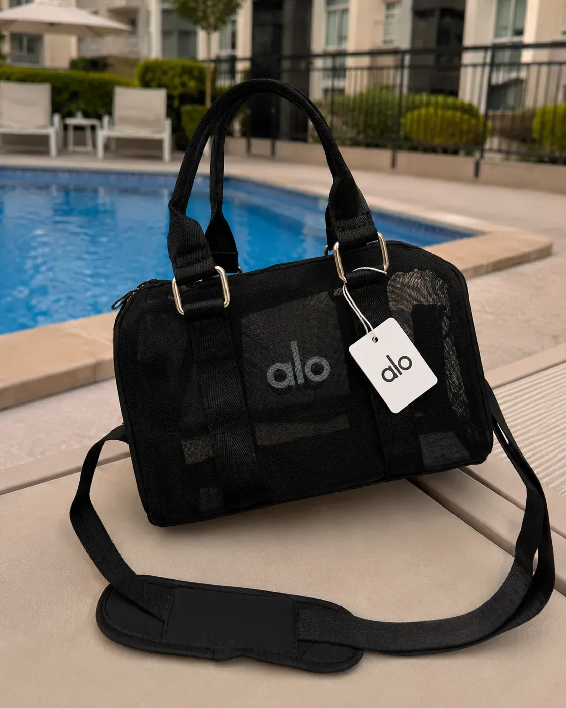 Bolso ALO Mesh Negro con Correa