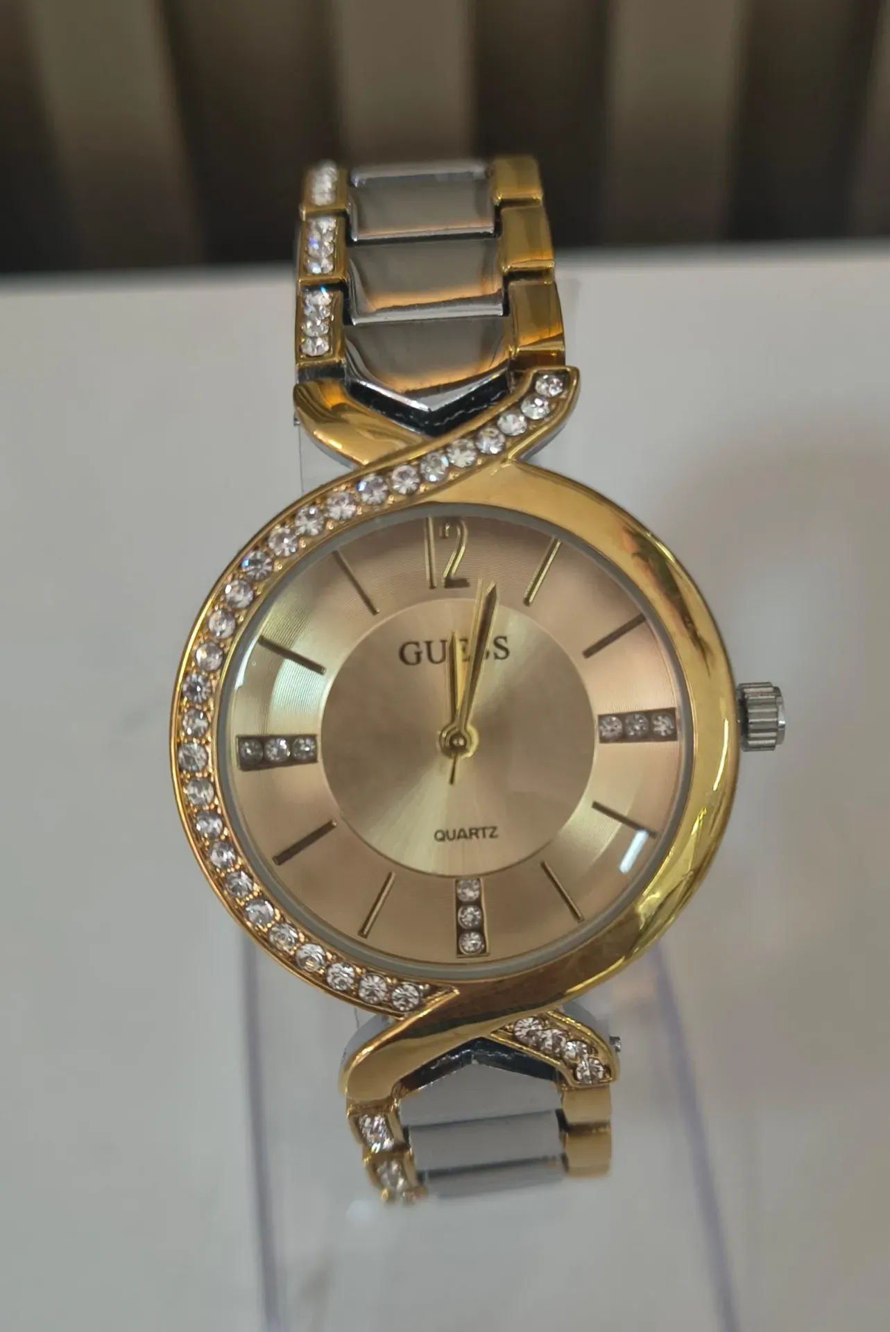 Replica GUESS