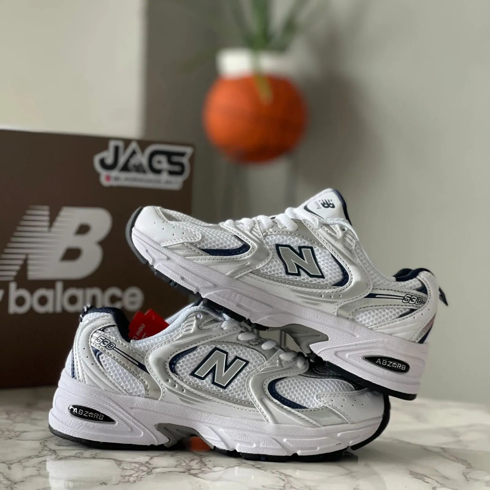 NEW BALANCE 530 AZUL OSCURO BLANCA