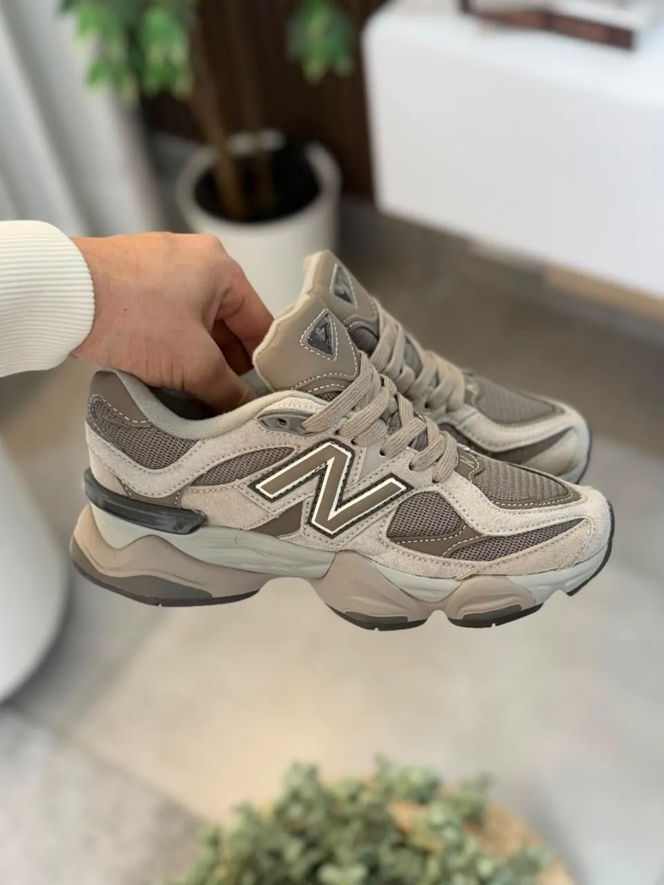 NEW BALANCE 9060 CAFE