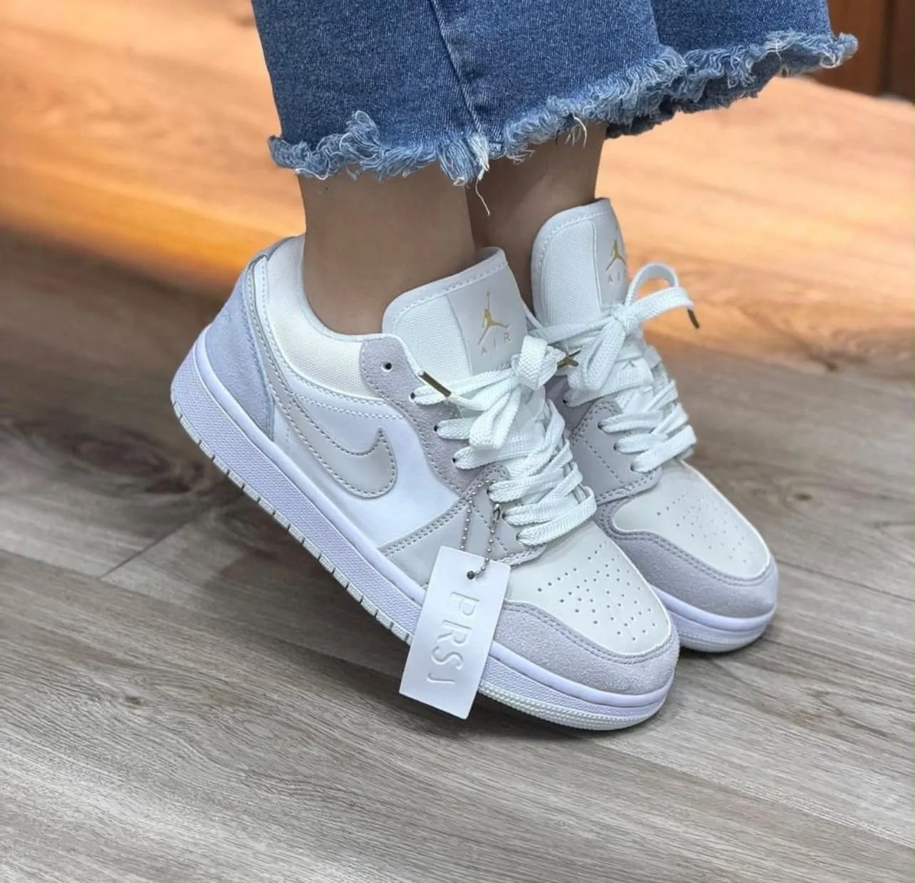 JORDAN RETRO 1 LOW PARIS