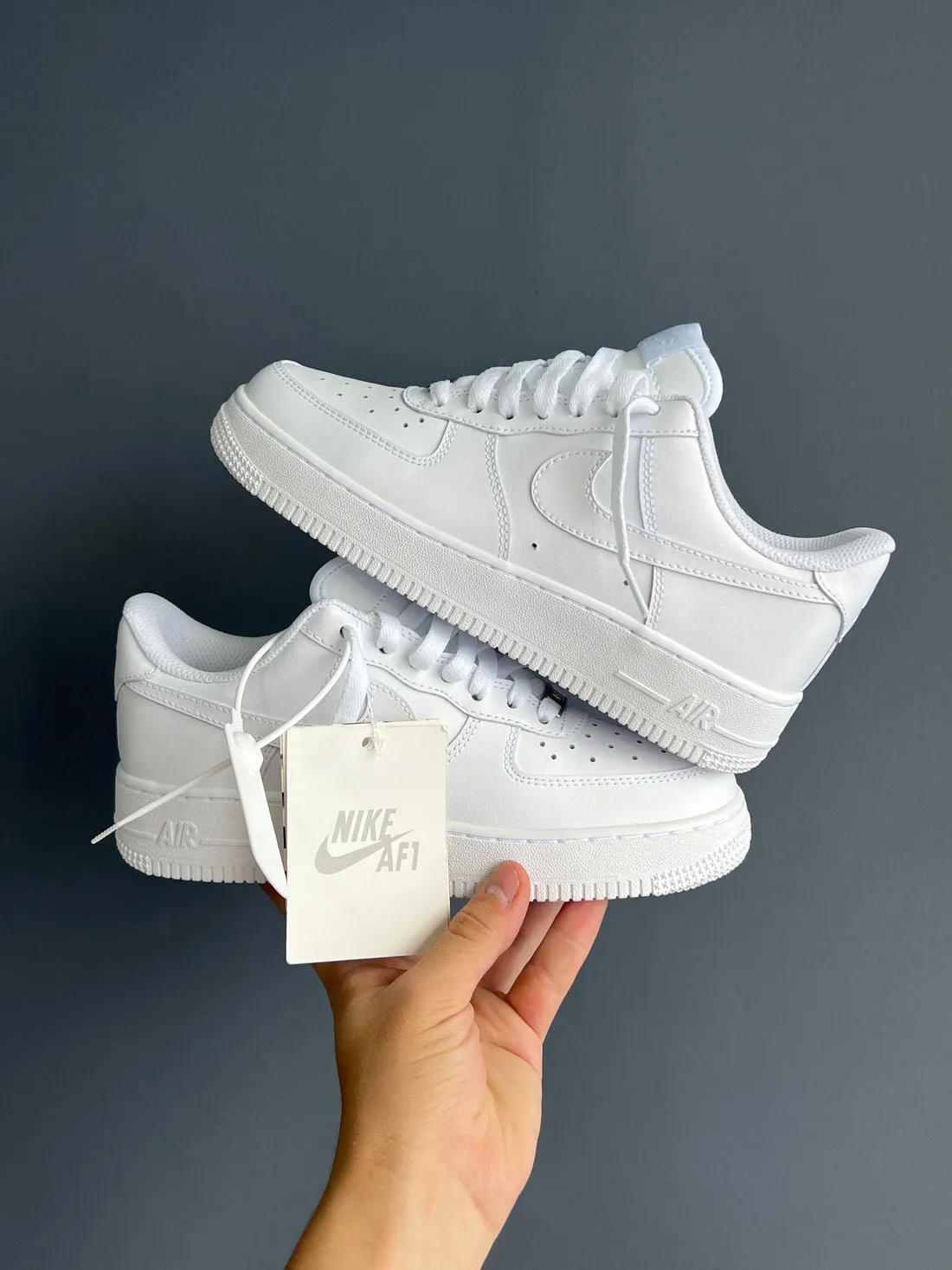 NIKE AIR FORCE ONE CLÁSICA