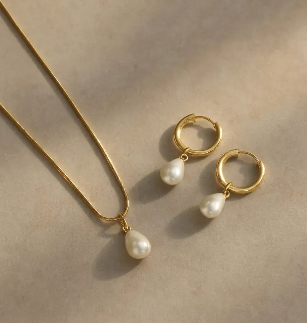 SET DE COLLAR + ARETES DE PERLAS
