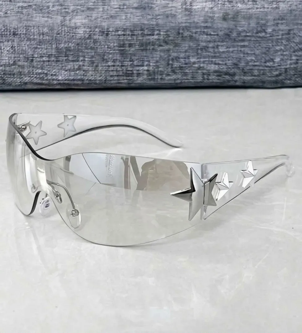 GAFAS Y2K CON ESTRELLAS