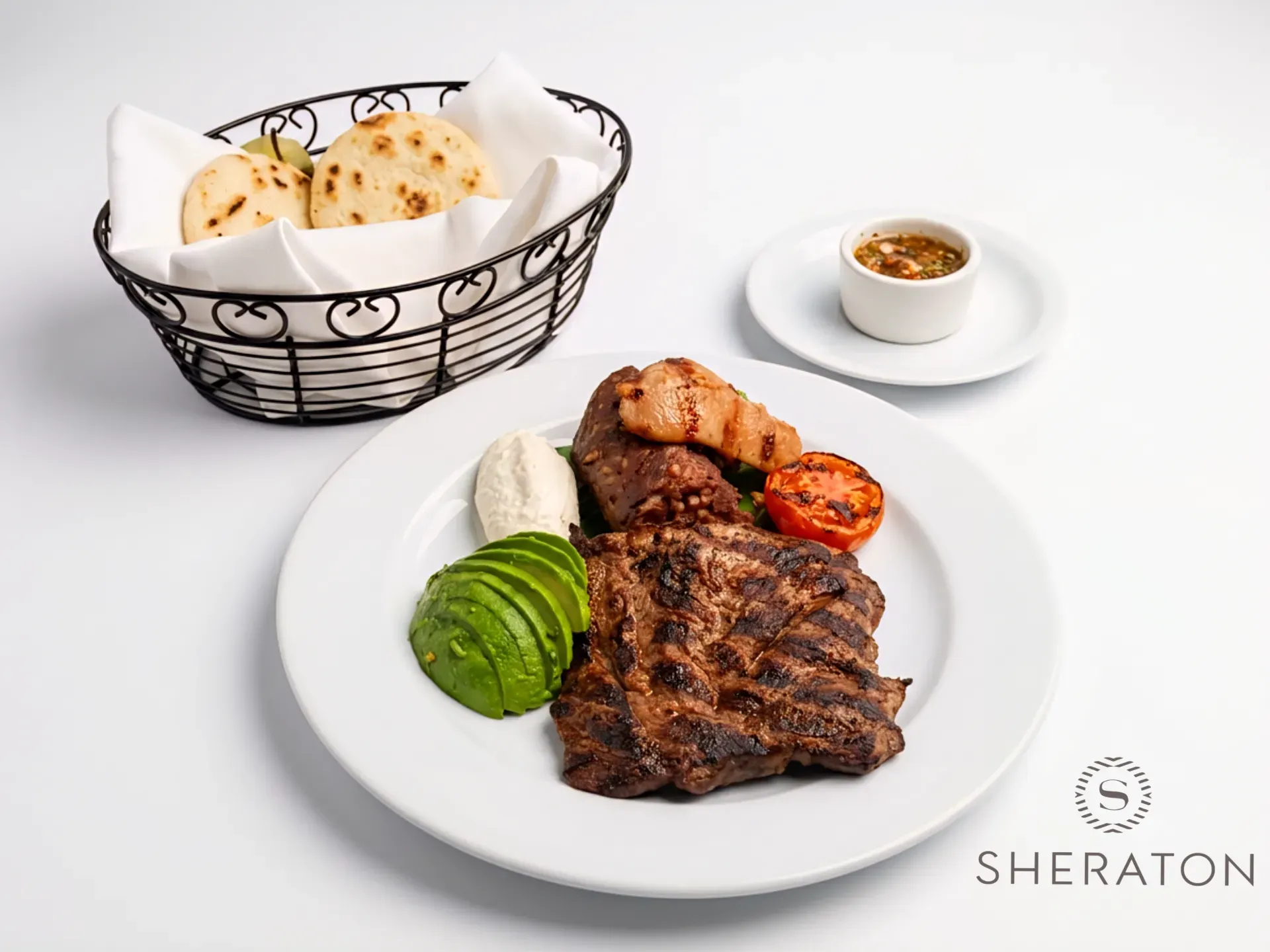 CHURRASCO DE RES TIPICO