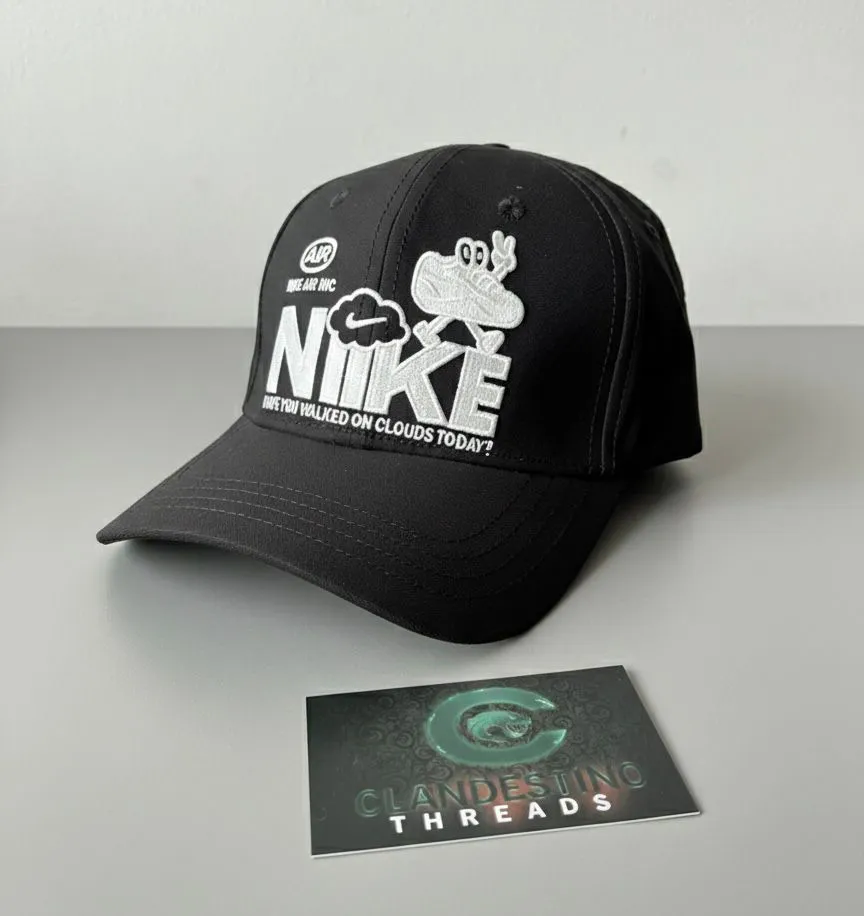 Gorra Nike - Edición "Walked on Clouds"