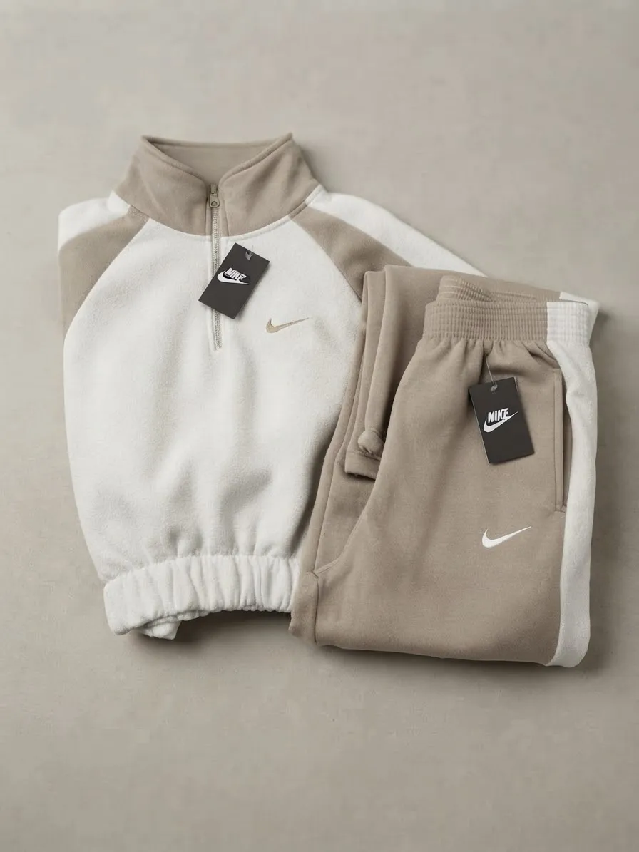 Conjunto Deportivo Urbano Half-Zip (Combinación Arena y Blanco Marfil)