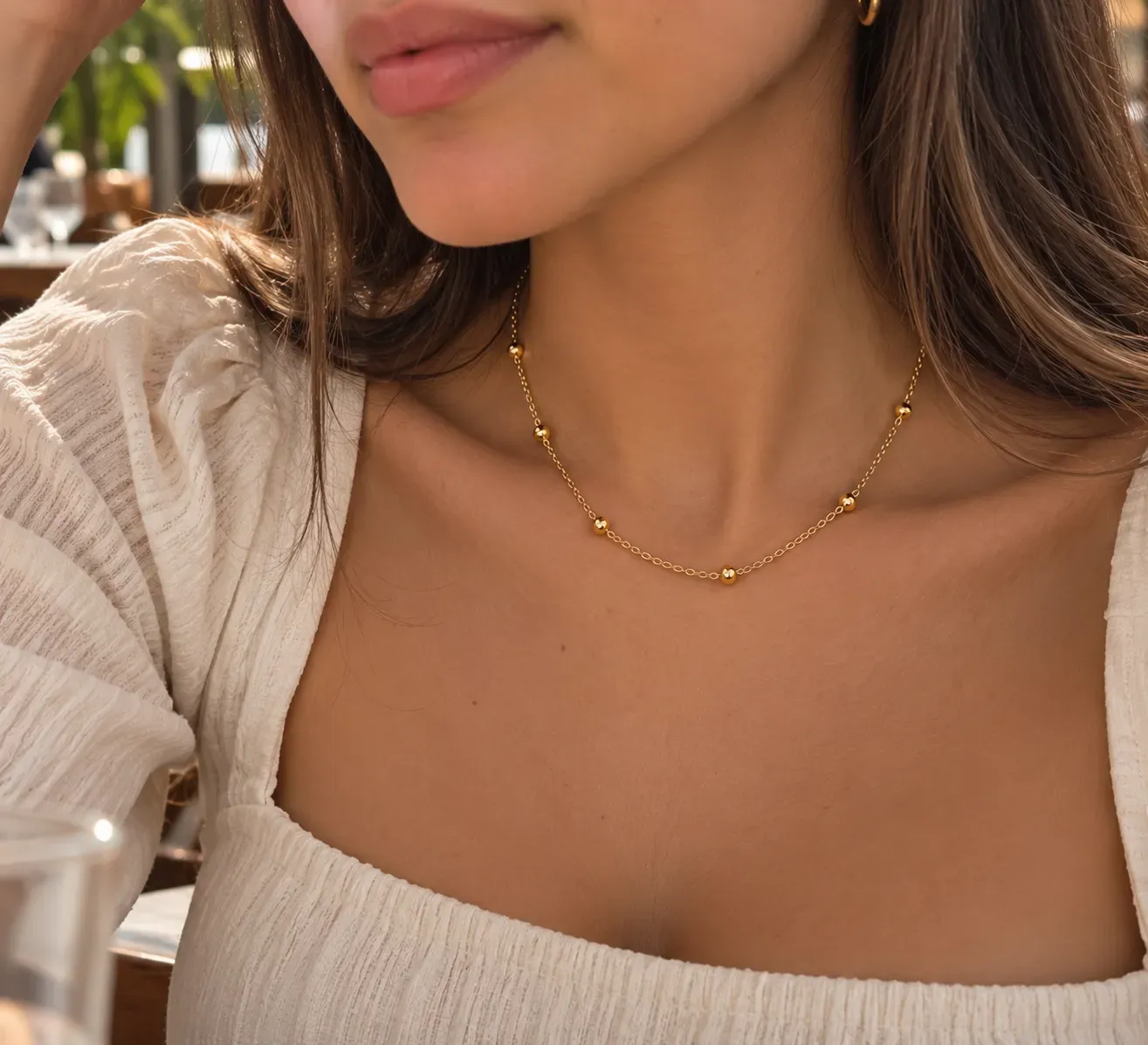 74-Collar cuentas gold