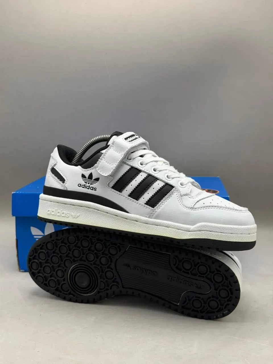 Forum Low Unisex