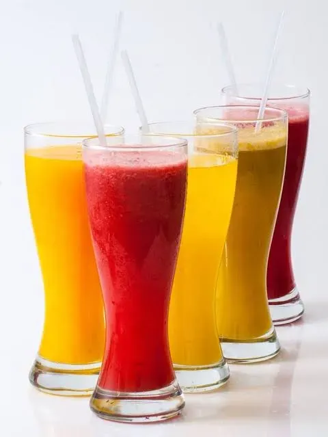 -Jugo en agua