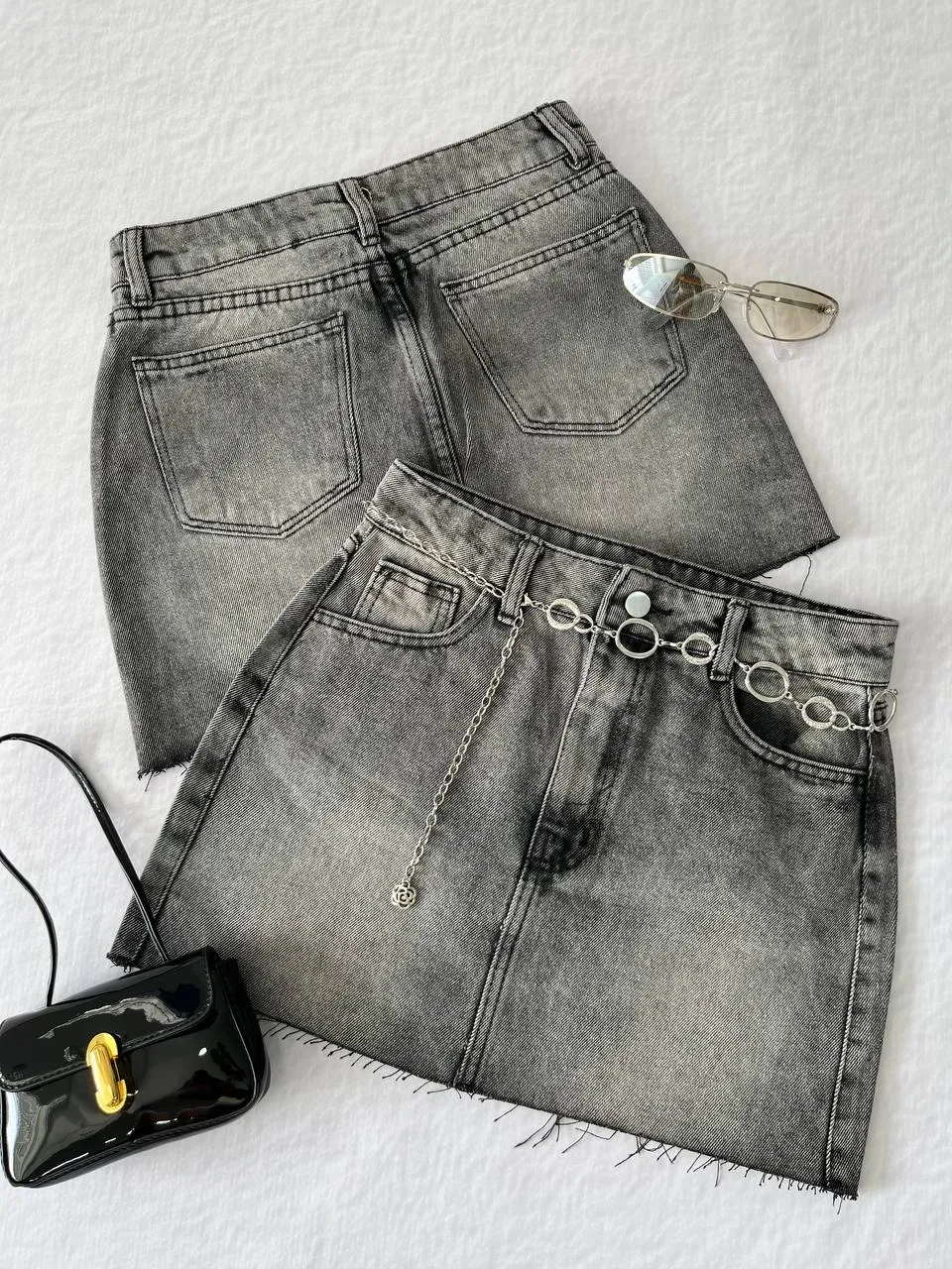 New falda gris humo
