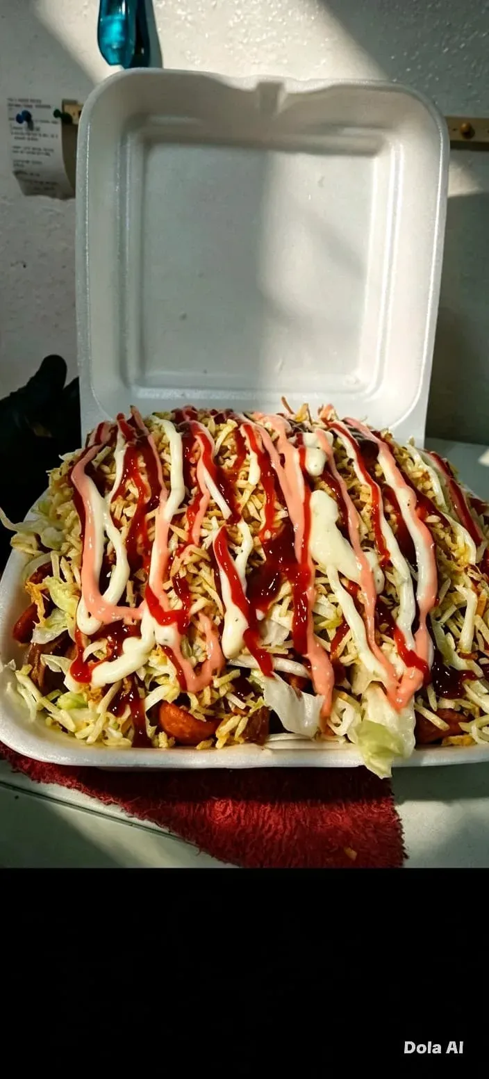 Salchipapas sencilla