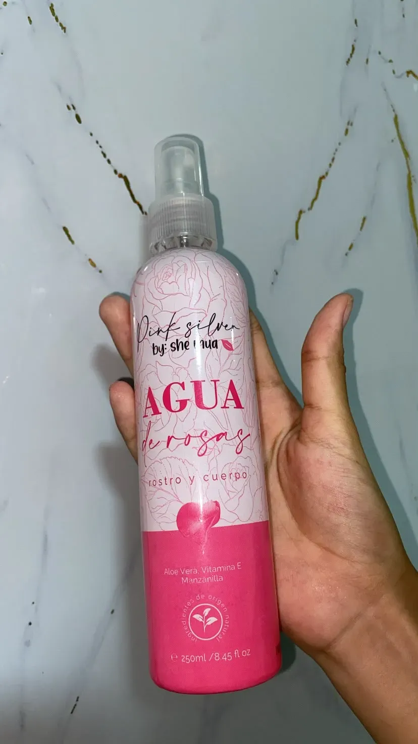 Agua de rosas