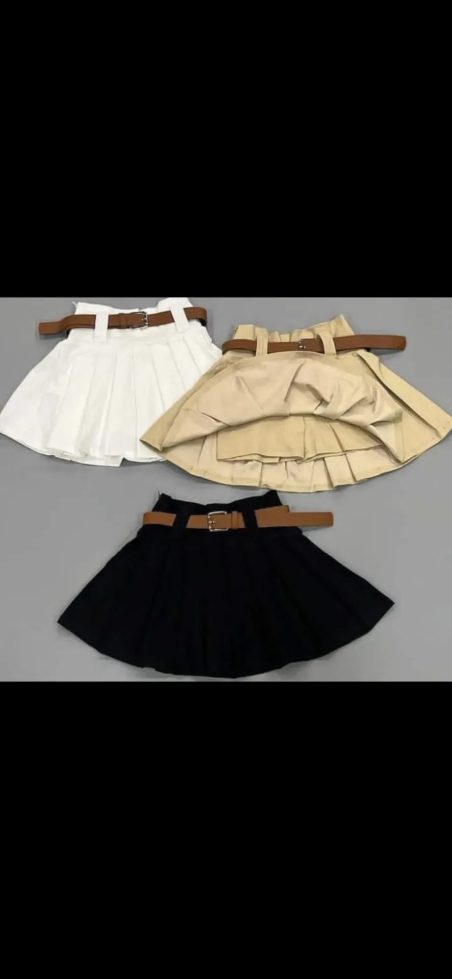Falda short con correa