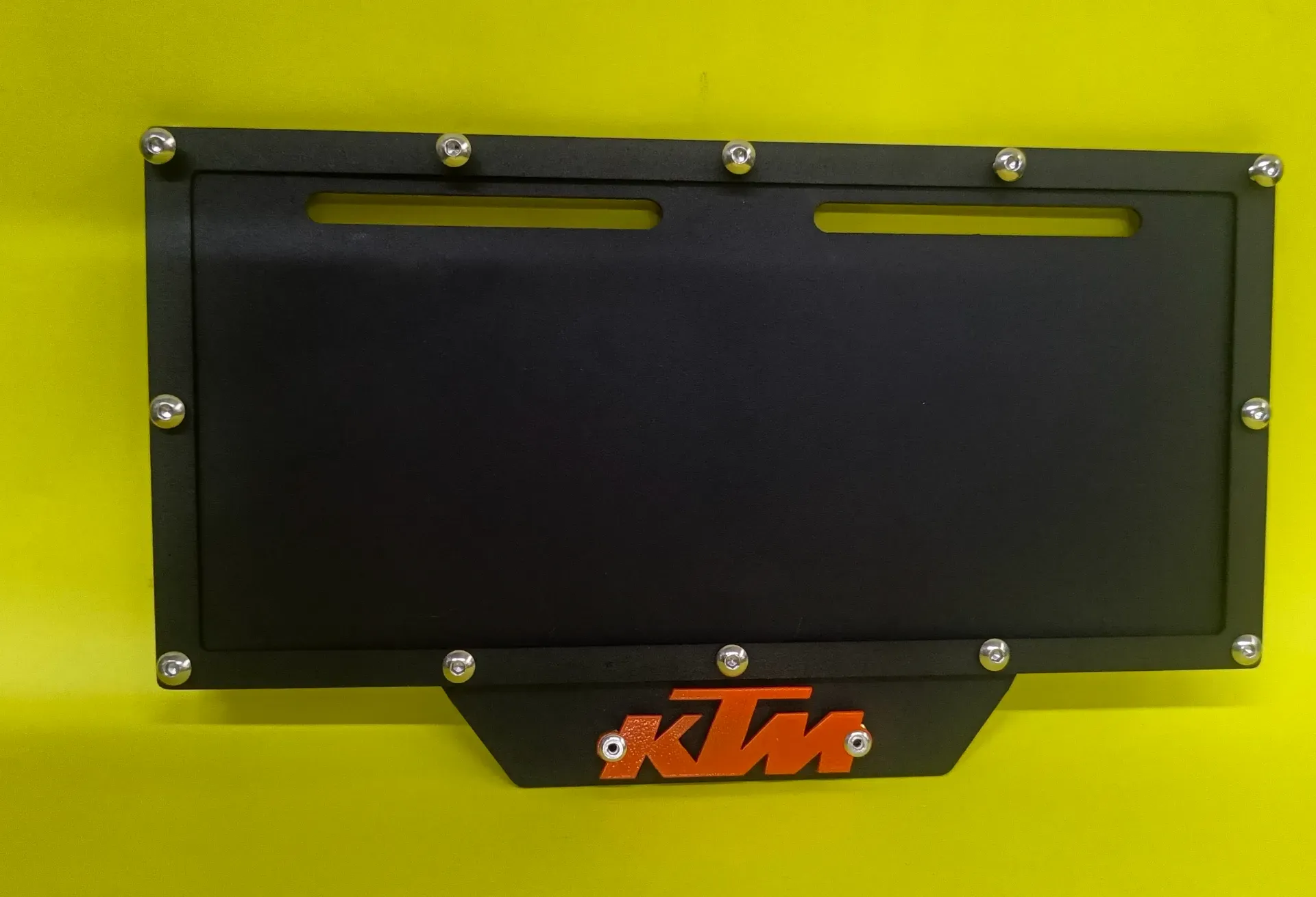 Porta placa acero