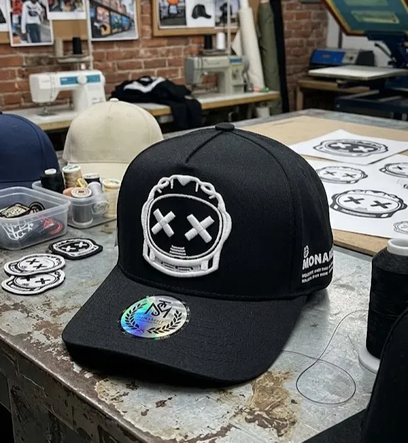 GORRA MONASTERY NEGRA