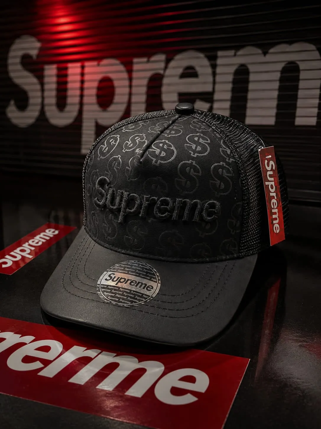 GORRA SUPREME NEGRA DE MALLA