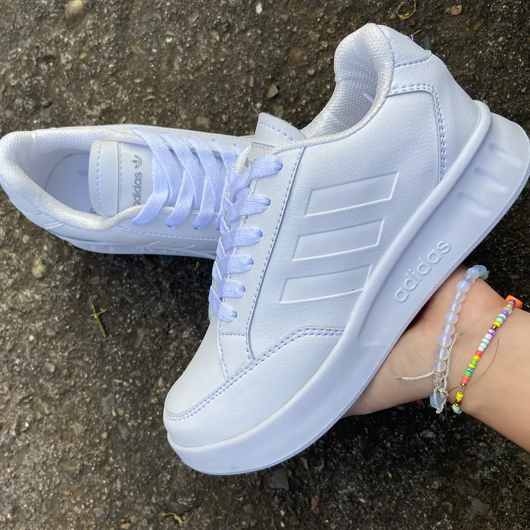 TENIS ADIDAS