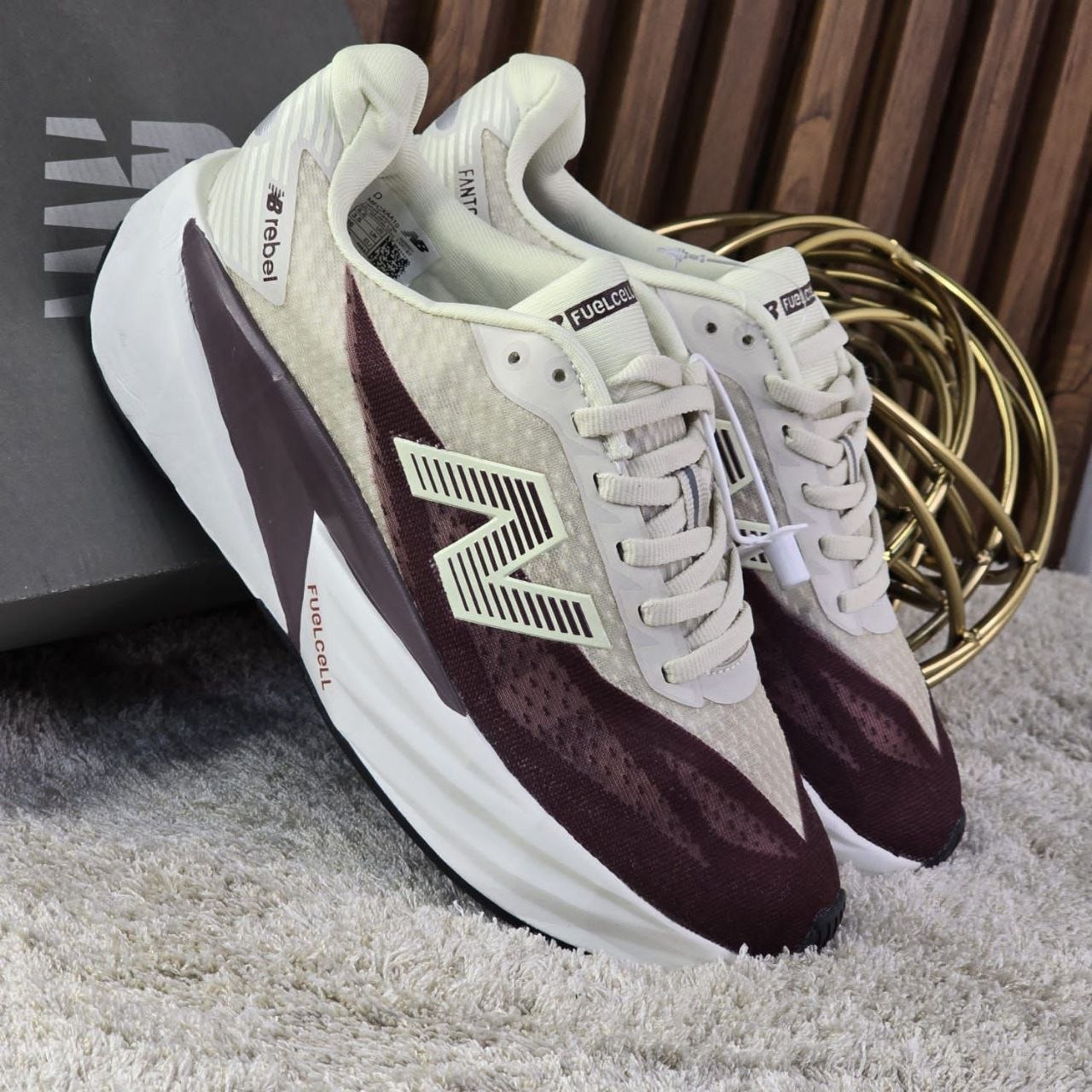 NEW BALANCE CAFE