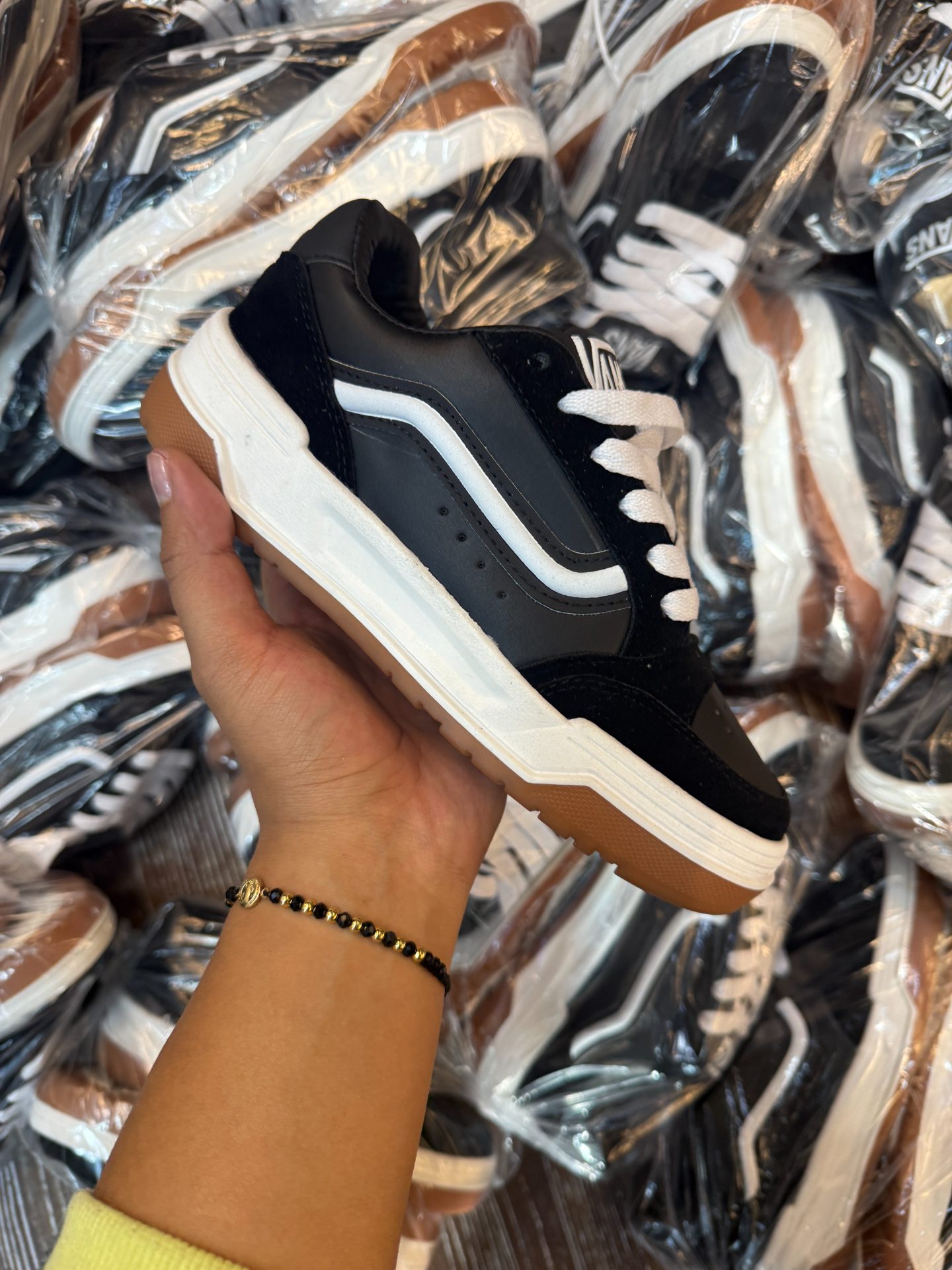 VANS HYLE